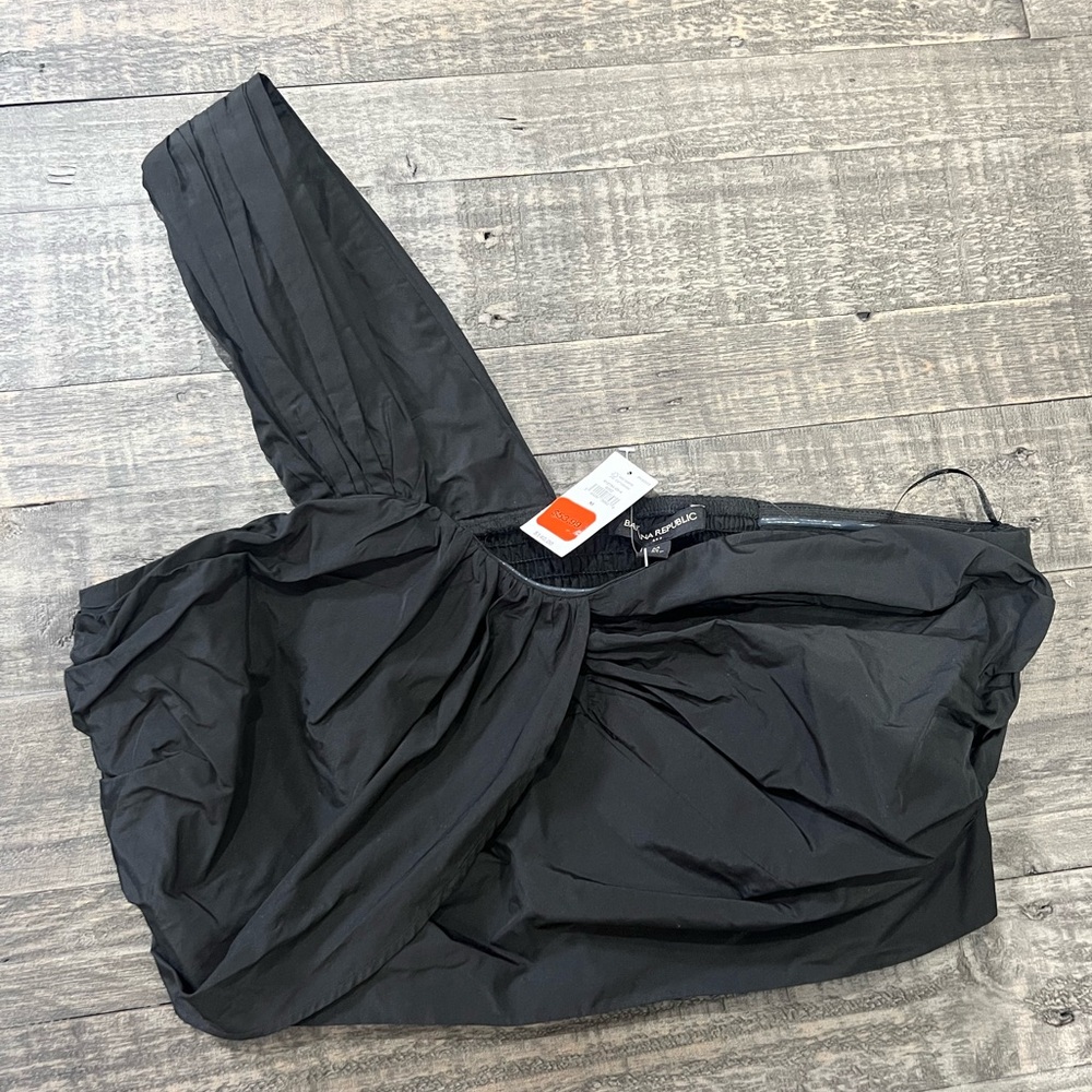 NWT banana republic top size M 🖤